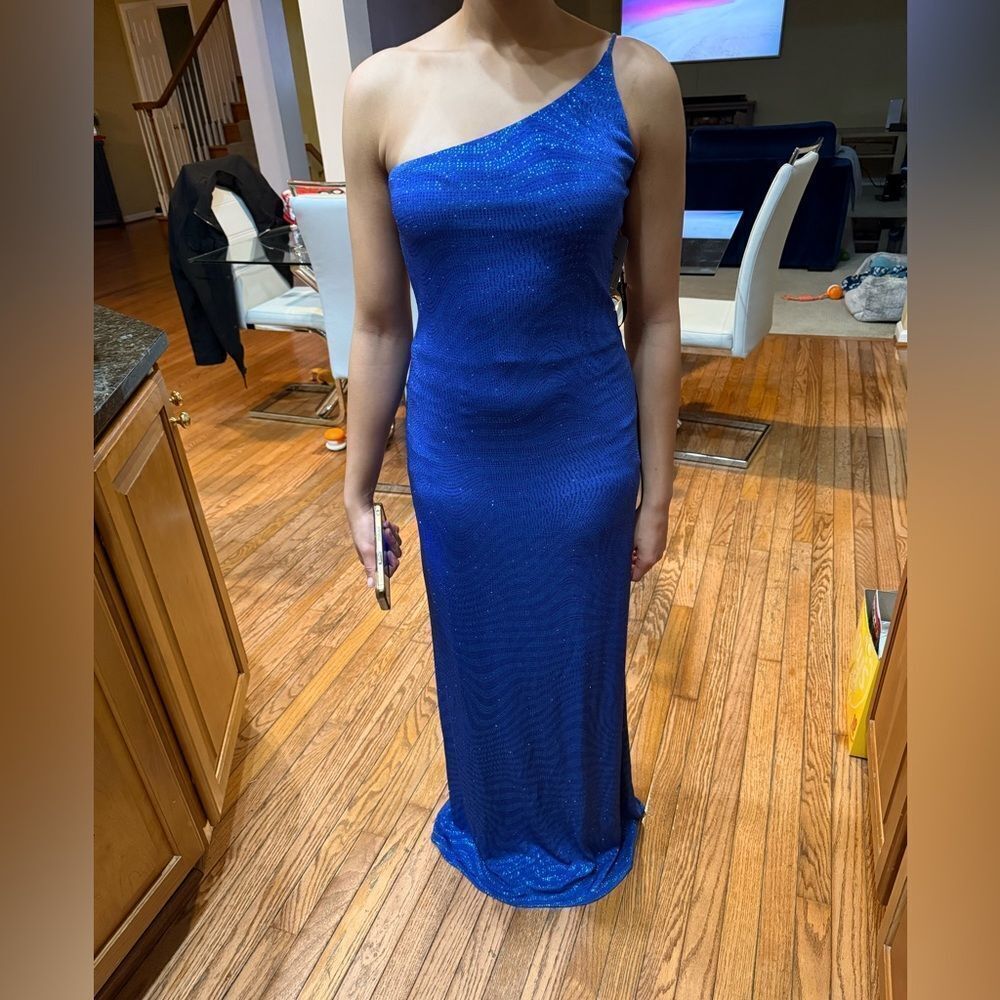 PERFECT PROM ONE SHOULDER SPARKLY GOWN